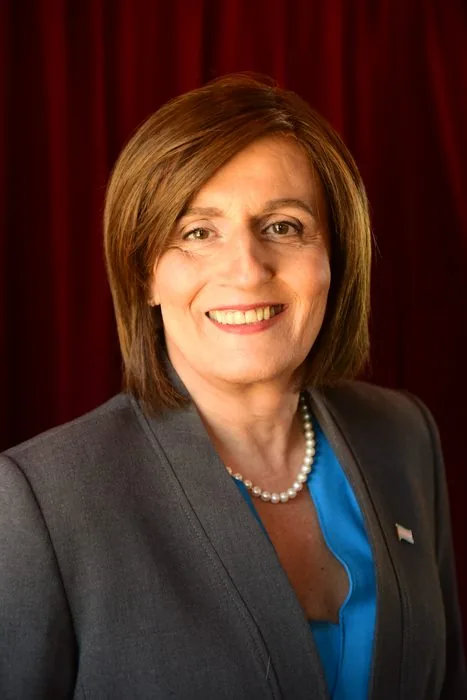 Kristen Prata Browde at a professional recognition event